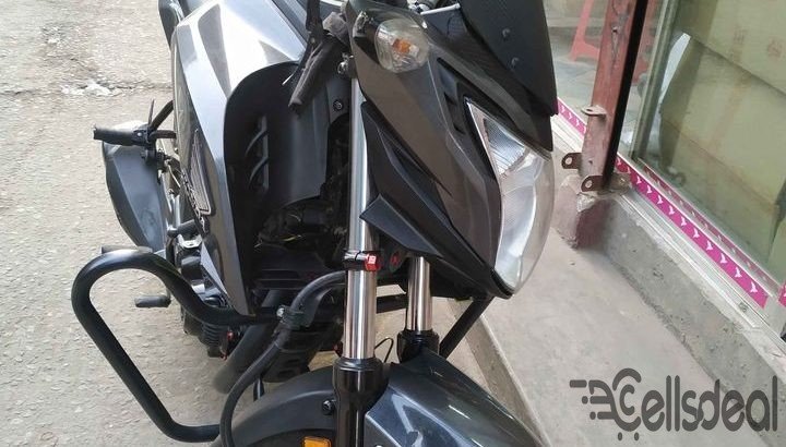 Honda hornet 160r sd