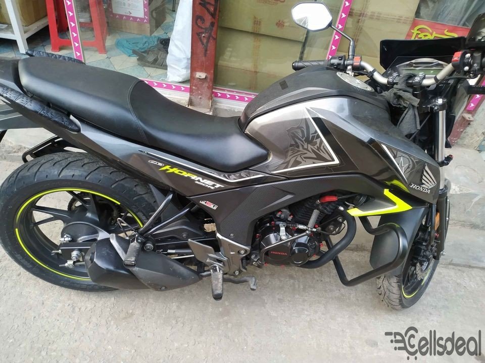Honda hornet 160r sd