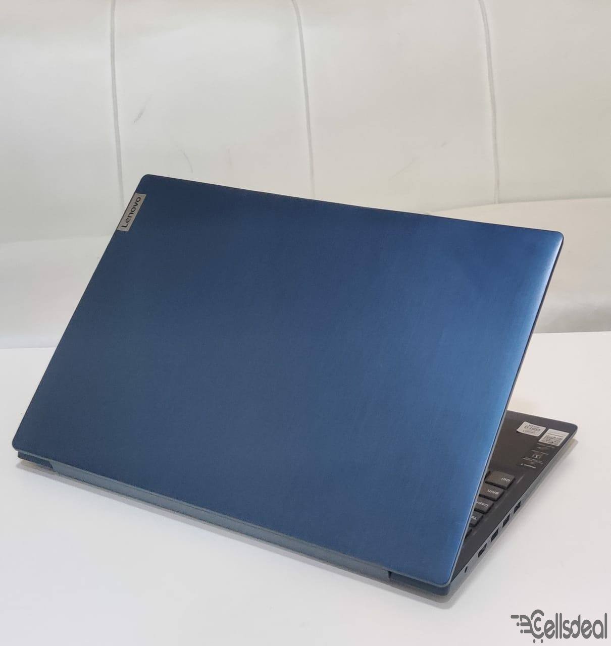 Lenovo 10th generation core i3 15.6inch FHD/8gb ram/256gb ssd blue color Laptop