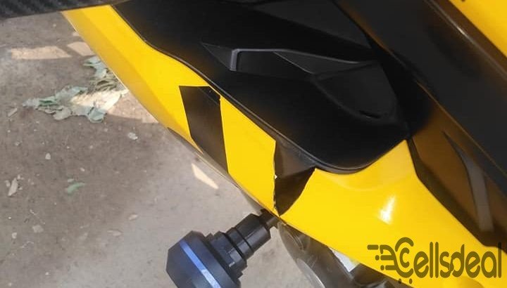 Suzuki gsxr 150 cc