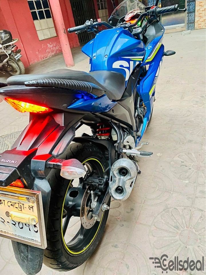 Gixxer Sf