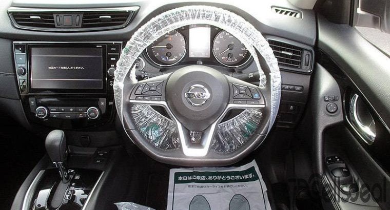 NISSAN XTRAIL,