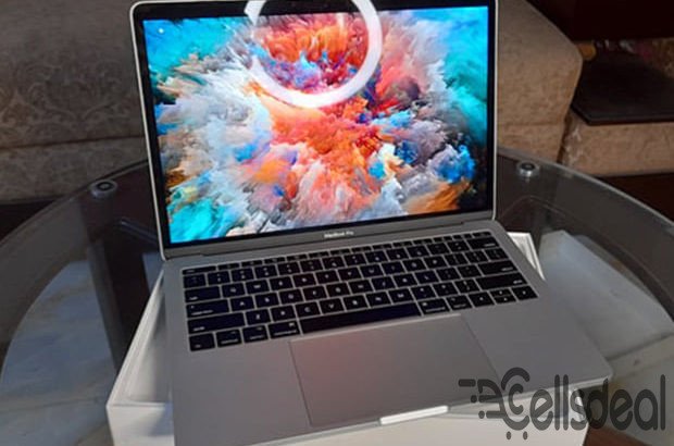 Macbook Pro 13.3″