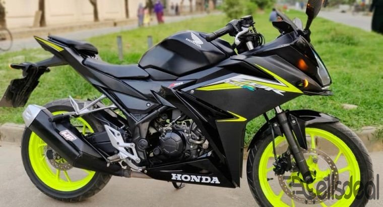HONDA CBR
