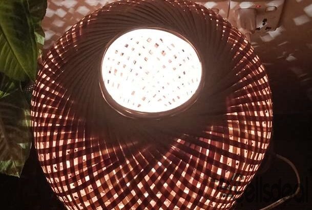 Eco Friendly Bamboo Made Oval Shaped Table Lamp